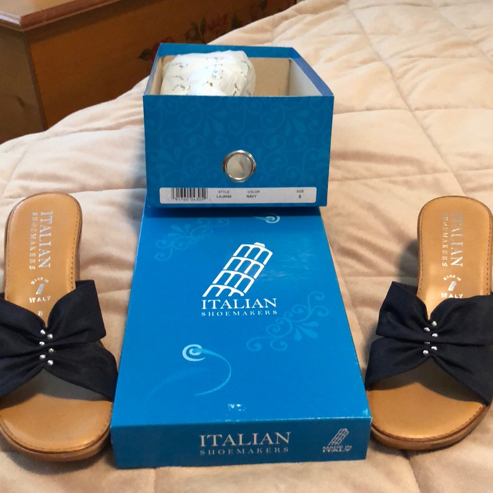 Italian Shoemakers Liliana Navy Sandals Size 8